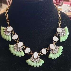 Bay to Baubles Mint Green White Rhinestone Bib Statement Necklace Gold Tone NWT